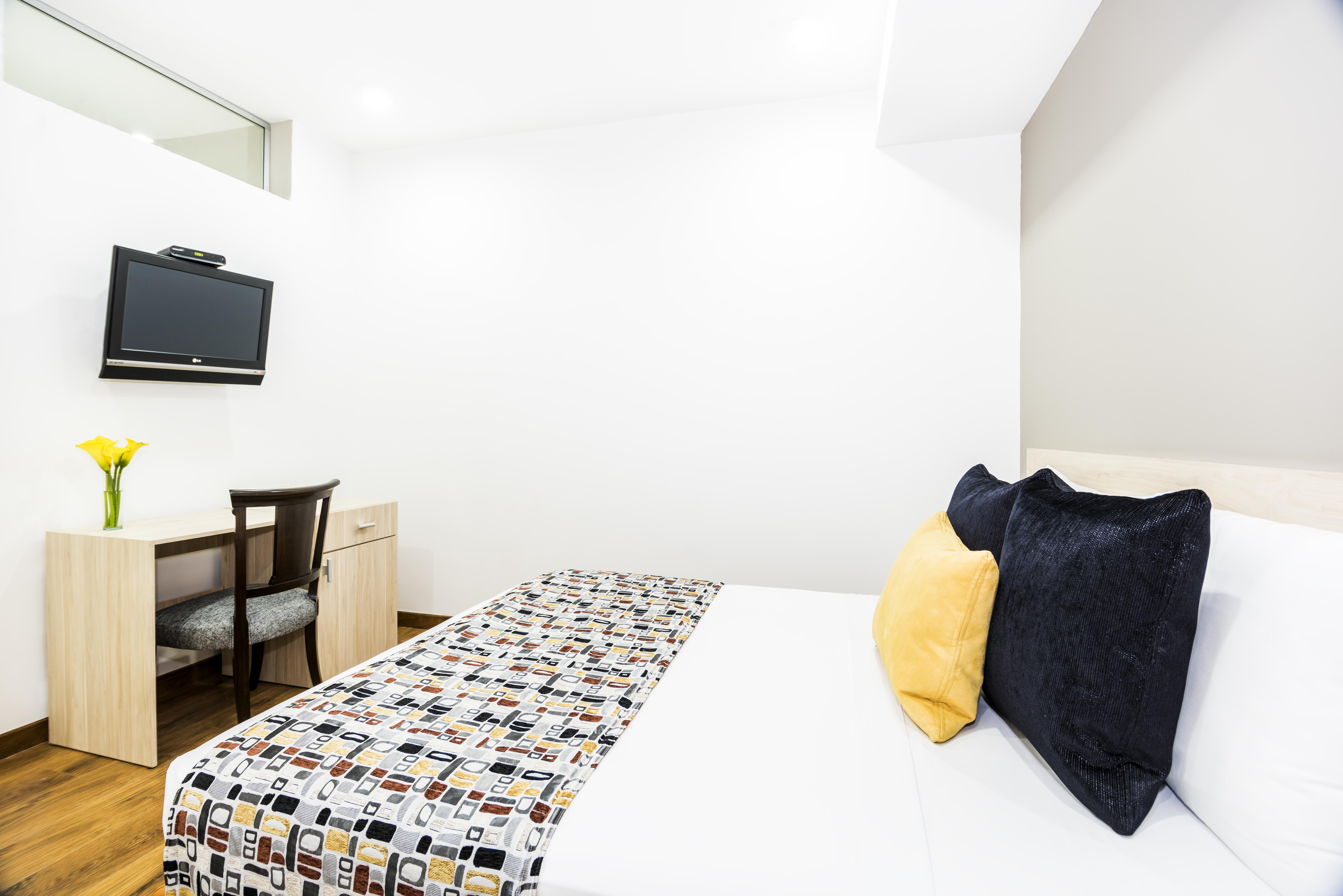 Hotel Asturias メデジン エクステリア 写真