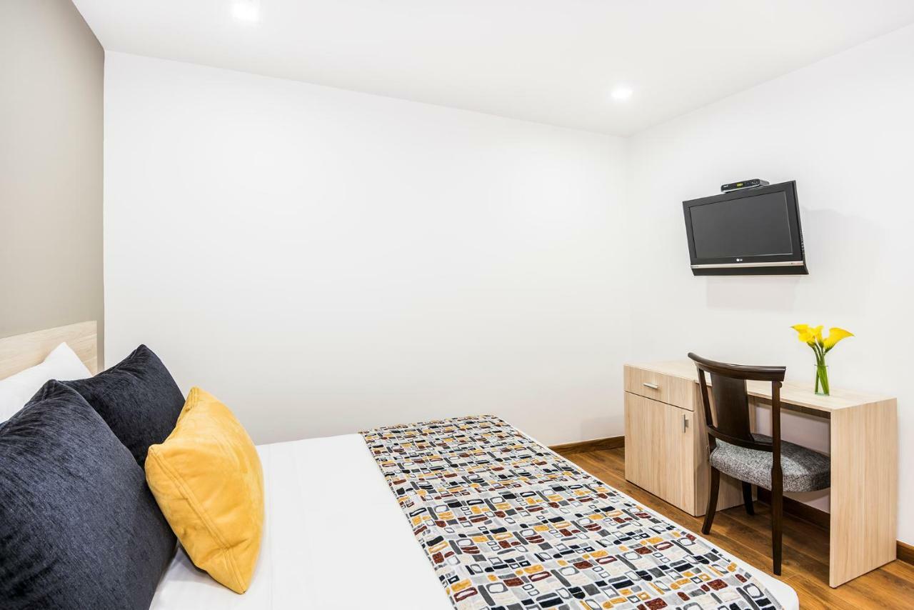 Hotel Asturias メデジン エクステリア 写真